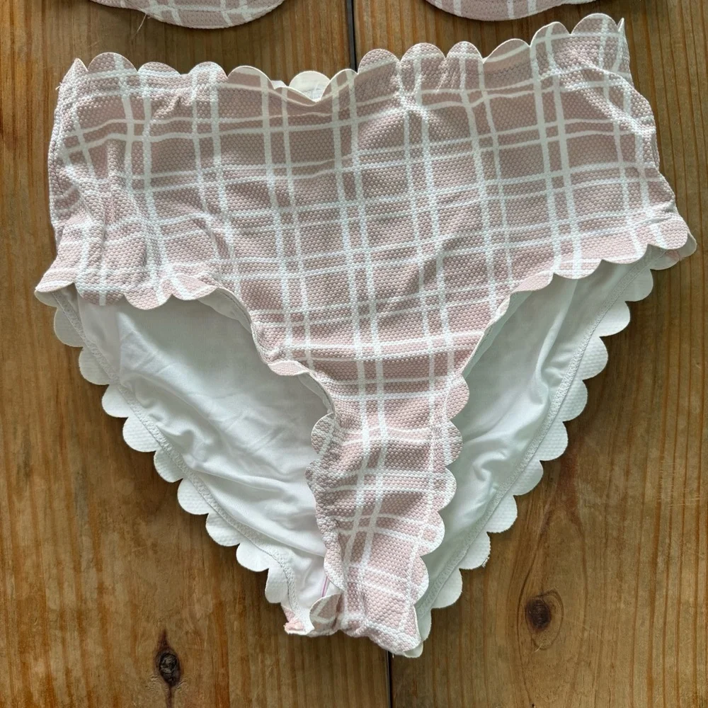 STYLISH SWIMWEAR WOMENS NAUTICAL CHARM SCALLOP BIKINI TOP SIZE MEDIUM PINK PLAID